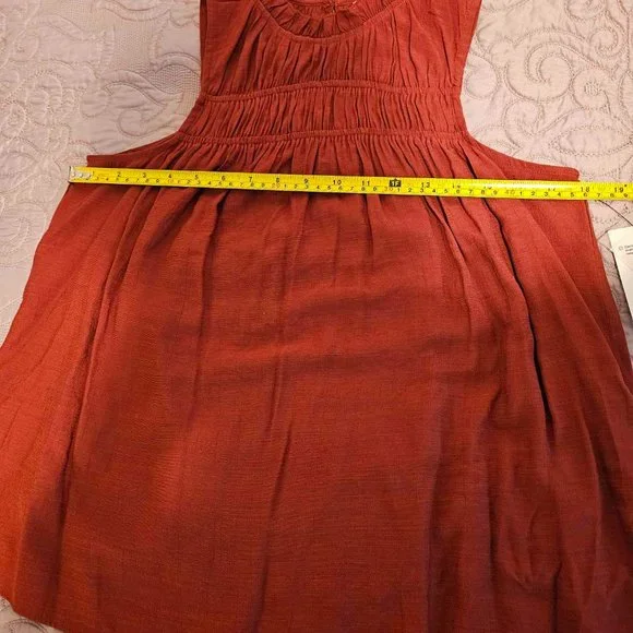 Nine West high neck smocked shell - Picture 4 of 6